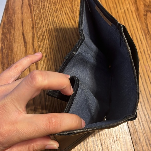 “Levi’s- Men’s Wallet” - Picture 5 of 7